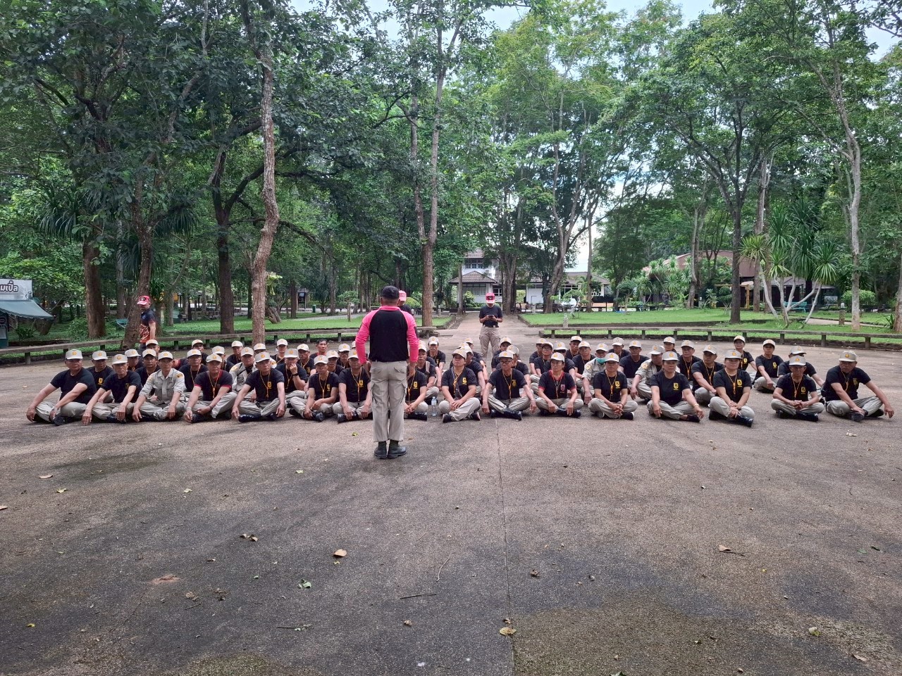 LINE_ALBUM_ทบทวน อปพร. 68_250813_137_397.jpg